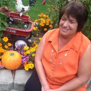 Meet your Posher, Pam